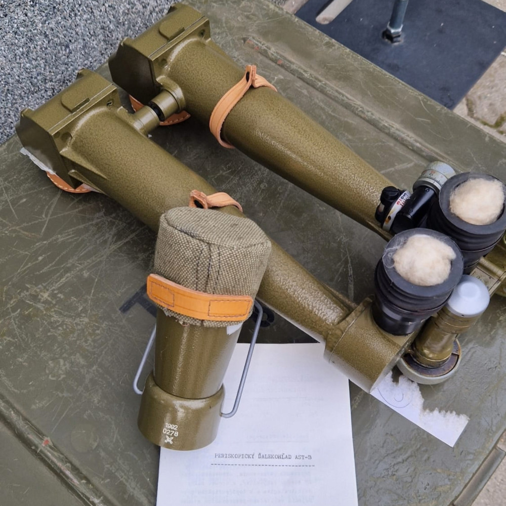 detail Dalekohled periskopický ČSLA vz.53 AST-B 10x45 - nepoužitý